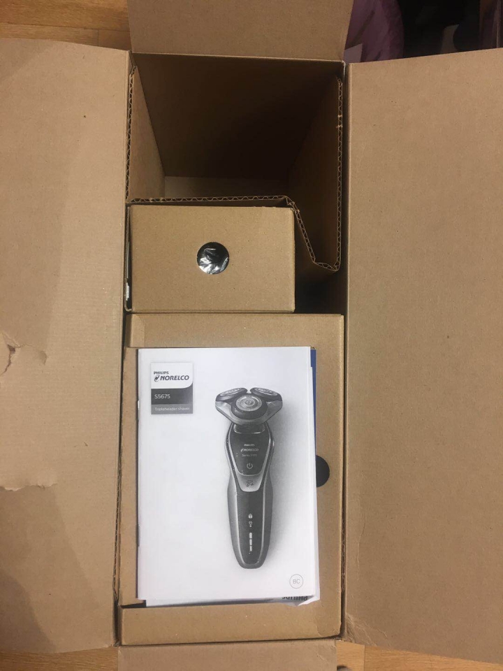 开箱后内装物布局